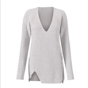 Deep V pullover sweater -CAbi
